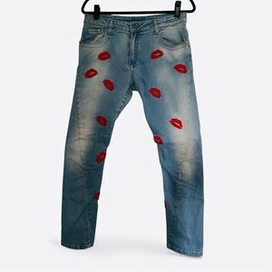 Stylish Blue Jeans with Red Lip Print
